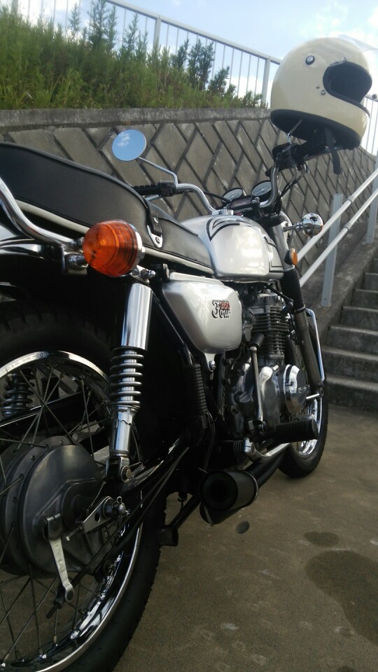 スミ。さんのCB350F