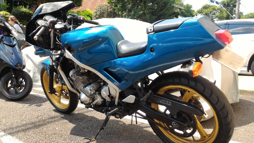 ニコチンマニアさんのFZR250_3HX