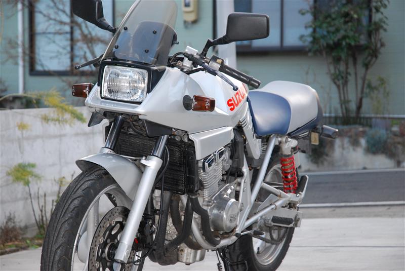 しましまTシャツさんのGSX250S