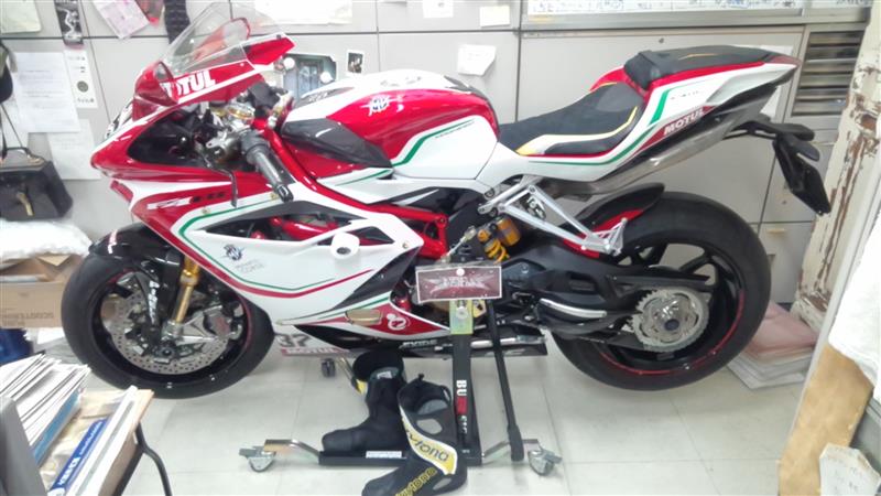 ジャングーさんのMV AGUSTA