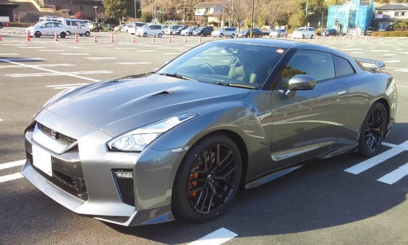 日産 NISSAN GT-R