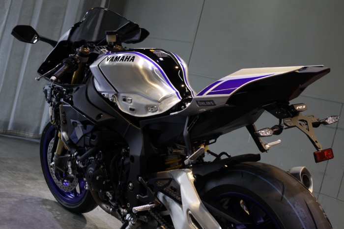 REVOLTさんのYZF-R1M