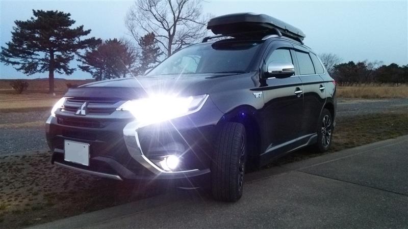 三菱 アウトランダーphev カスタムまとめ おすすめのカスタムはこれだ エアロ ホイール Ledなど みんカラ