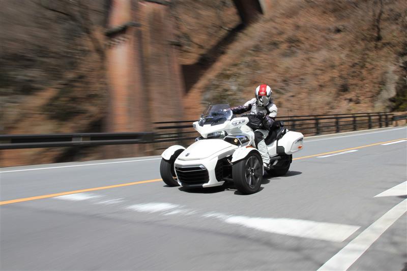 鼬 プ~助 (いたち ぷ~すけ)さんのcan-am Spyder F3 Limited