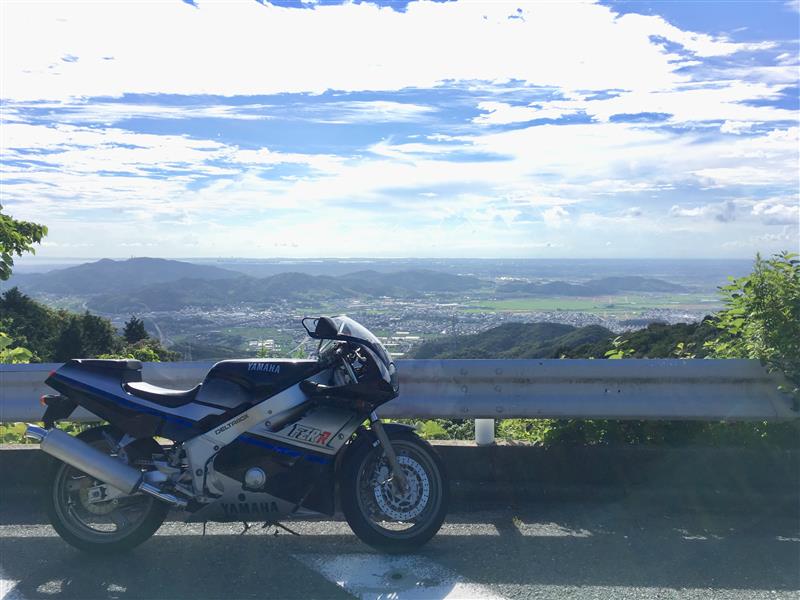 あきくんなのですさんのFZR400R