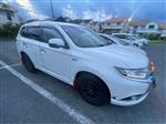 三菱 アウトランダーPHEV