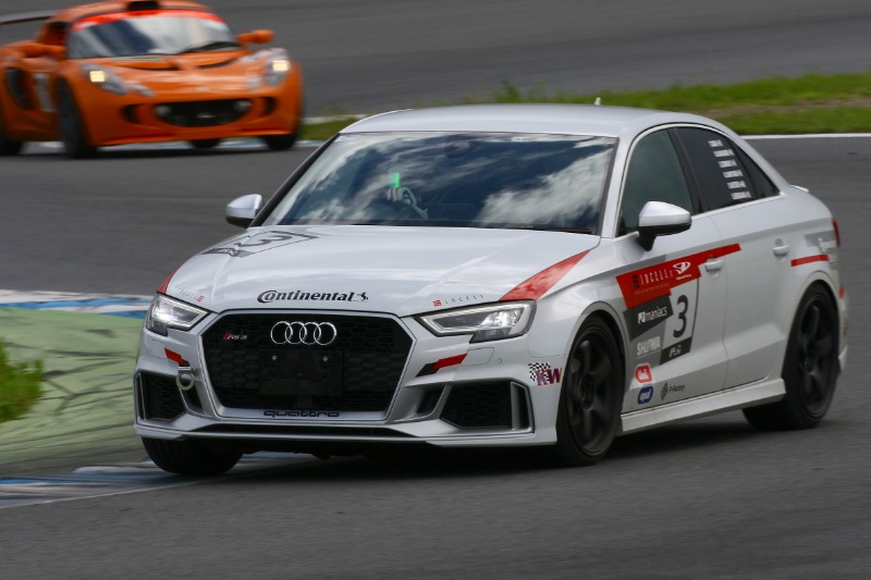 つークンさんのRS3(セダン)