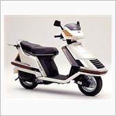 大佐。さんのスペイシー125ストライカー