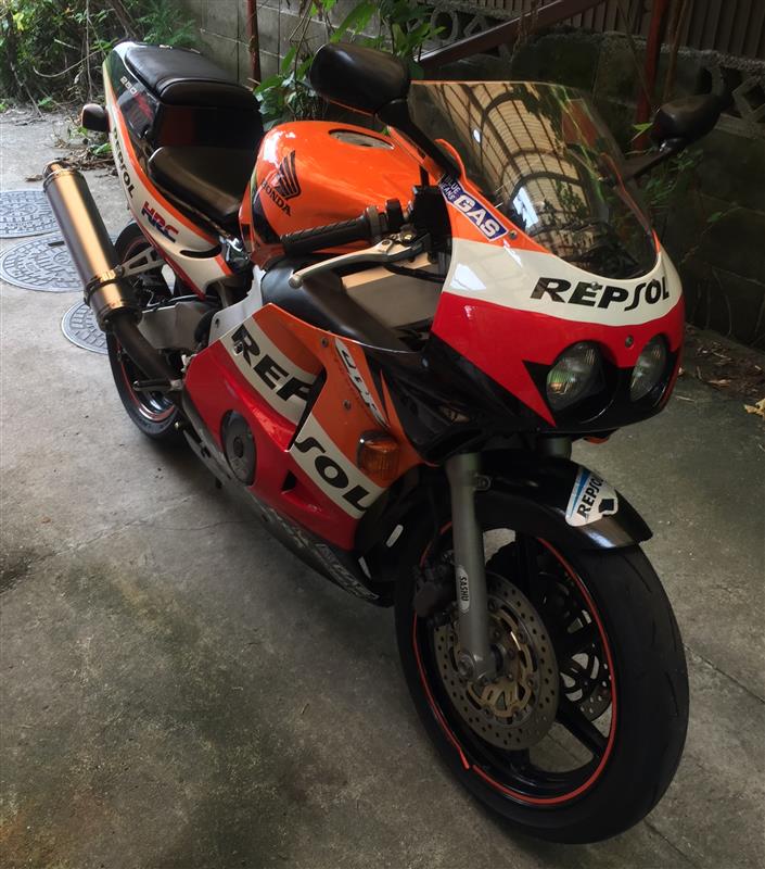 833のしもちゃんさんのCBR250RR(MC22)