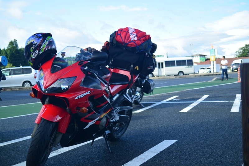 シビオさんのCBR600F4i