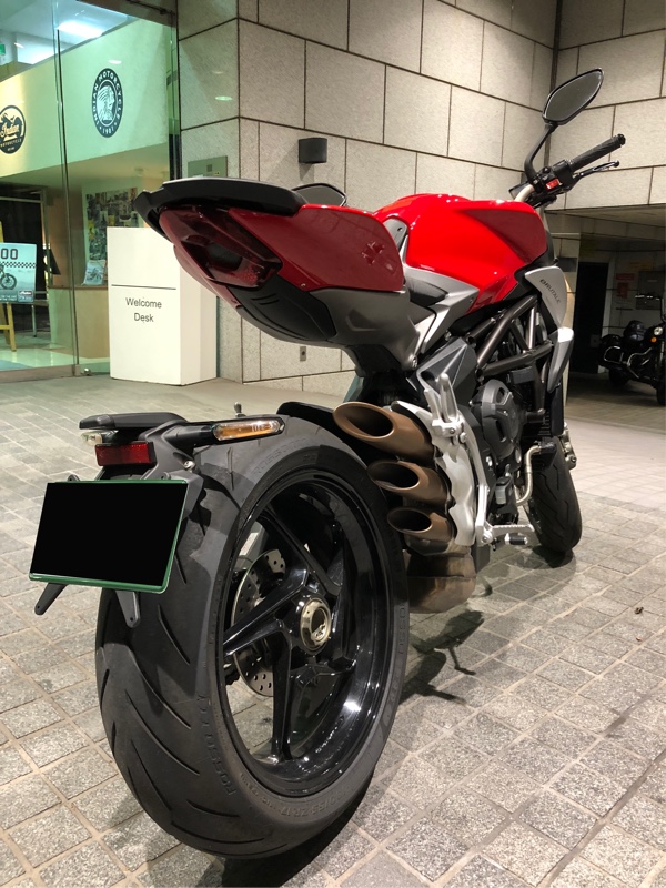 yuji_yさんのMVアグスタブルターレ800