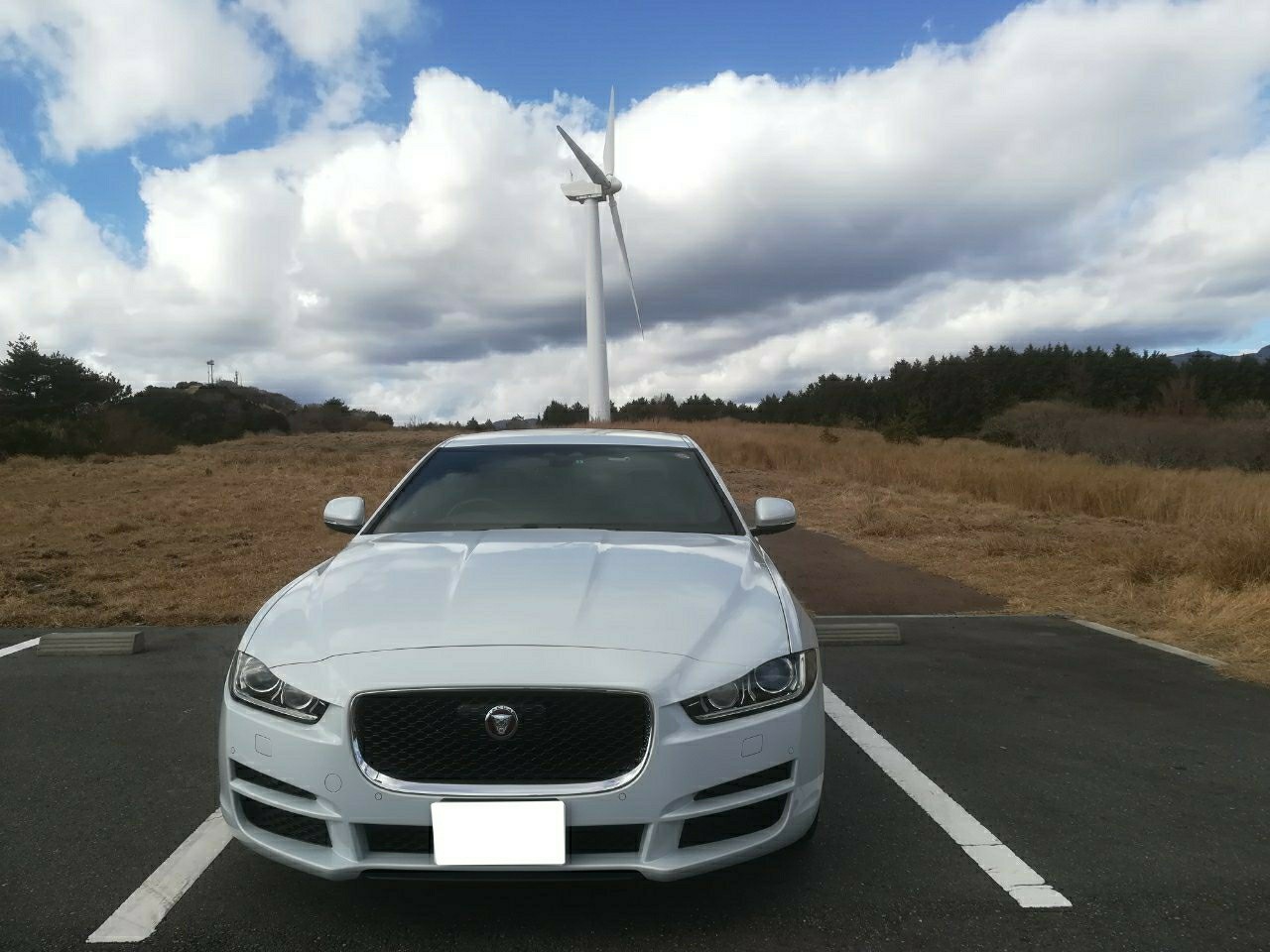 ジャガー XE