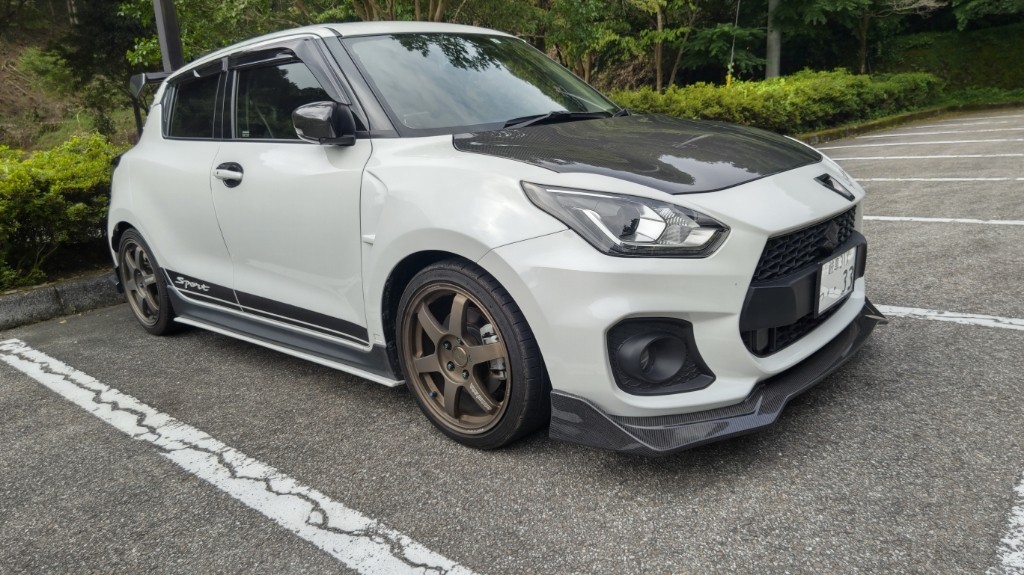 にゃご吉ーRさんのスイフトスポーツ