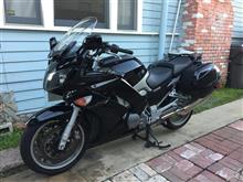 ろんびいさんのFJR1300