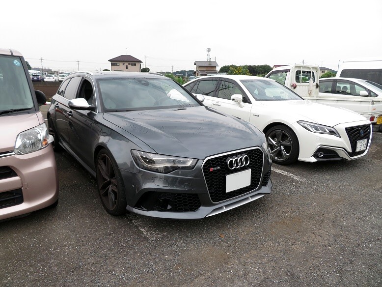 リズムコーポレーションさんのRS6 (セダン)