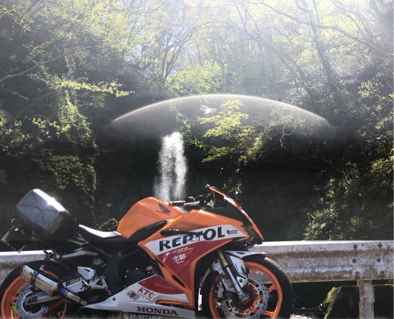 カムイととさんのCBR250RR(MC51)