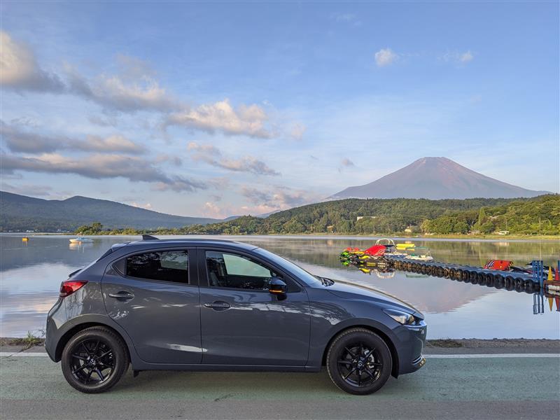 ぱでんとんさんのMAZDA2