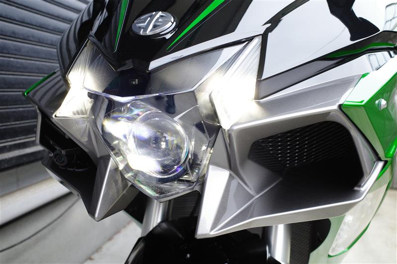eigoさんのNinja H2 SX SE +