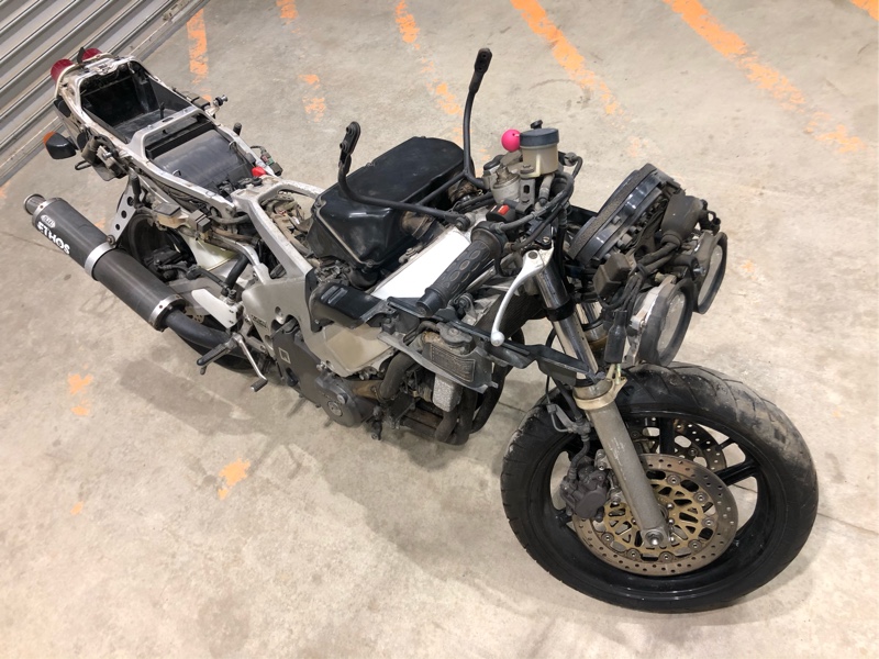 ぱこだて人さんのCBR400RRR RII