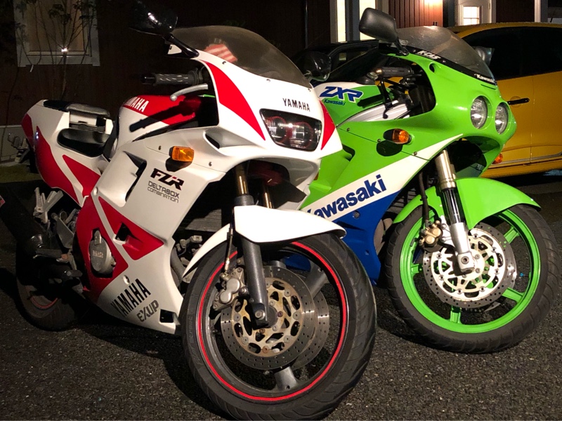 ぷじぉさんのFZR250R