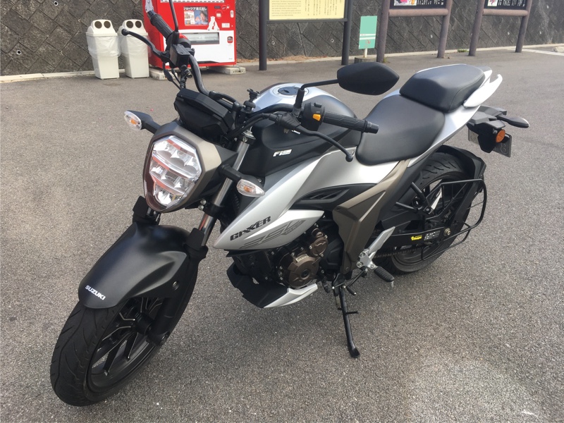 あべしろうさんのGIXXER250