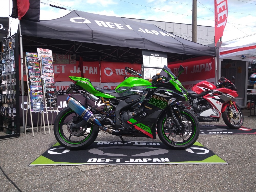 又吉&なめんなよ(ФωФ)さんのNinja ZX-25R