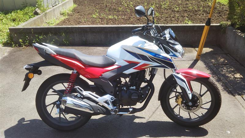 jan-u1997さんのCBF125R