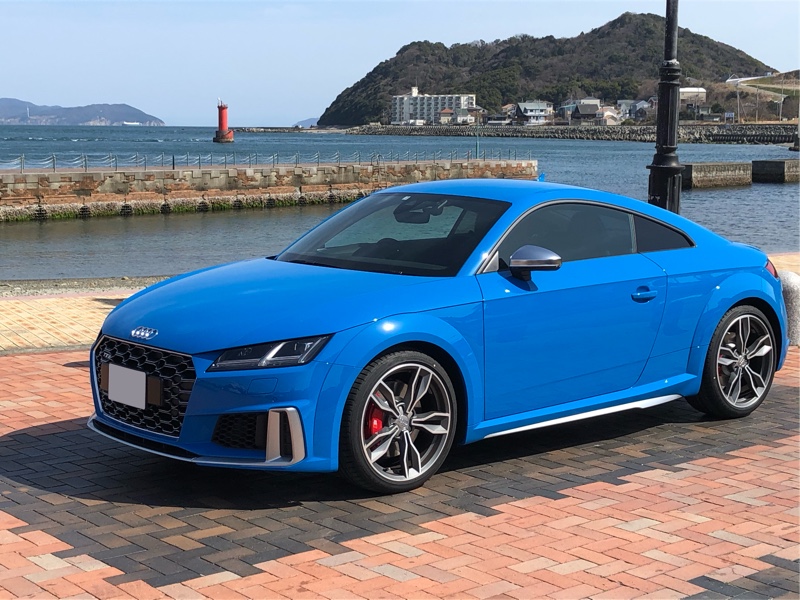 アウディ TTS