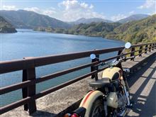 くま23さんのClassic 350 リア画像