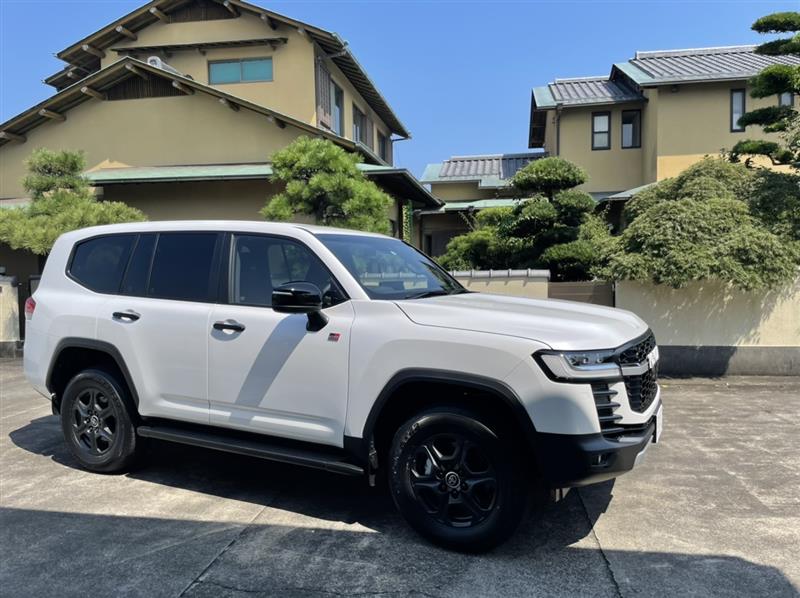 トヨタ ランドクルーザー300