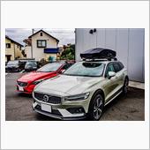 UNUNさんのV60クロスカントリー