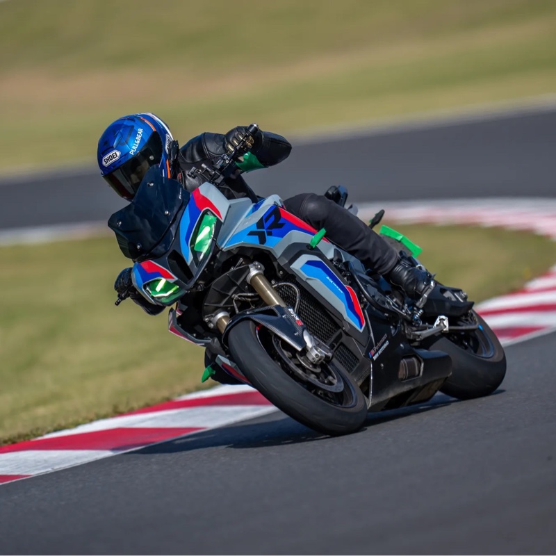 BMW S1000XR