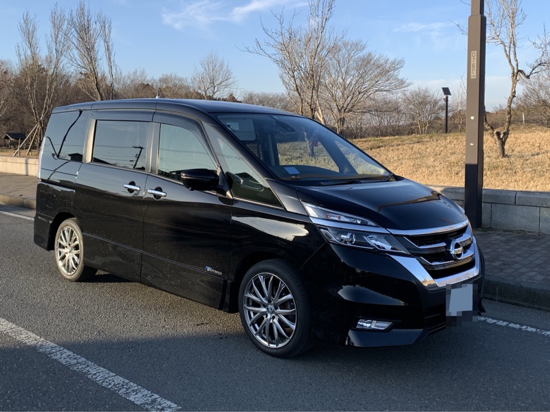 日産 セレナハイブリッド