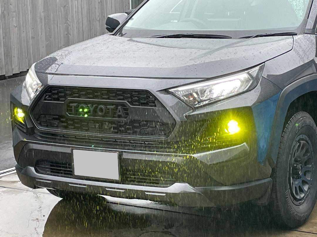 トヨタ RAV4 アドベンチャー タコマ風グリル リフトアップ