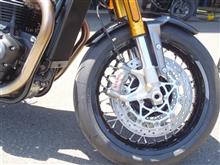浜の市さんのスラクストン1200RS インテリア画像