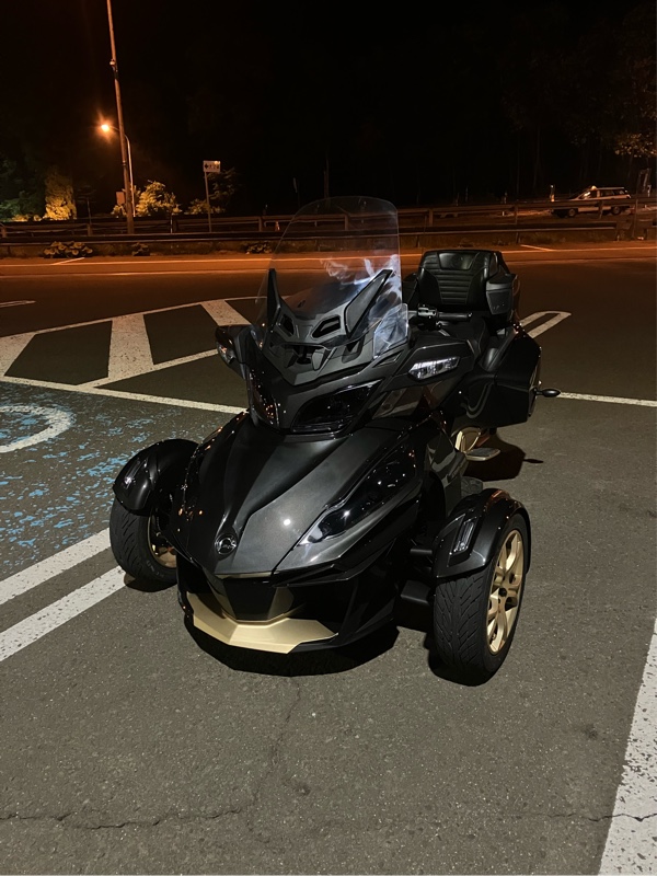 BRP カンナム スパイダー RT