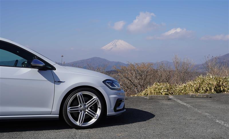フォルクスワーゲン ゴルフ R