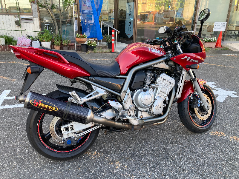 ヤマハ FZS1000 Fazer (フェザー)