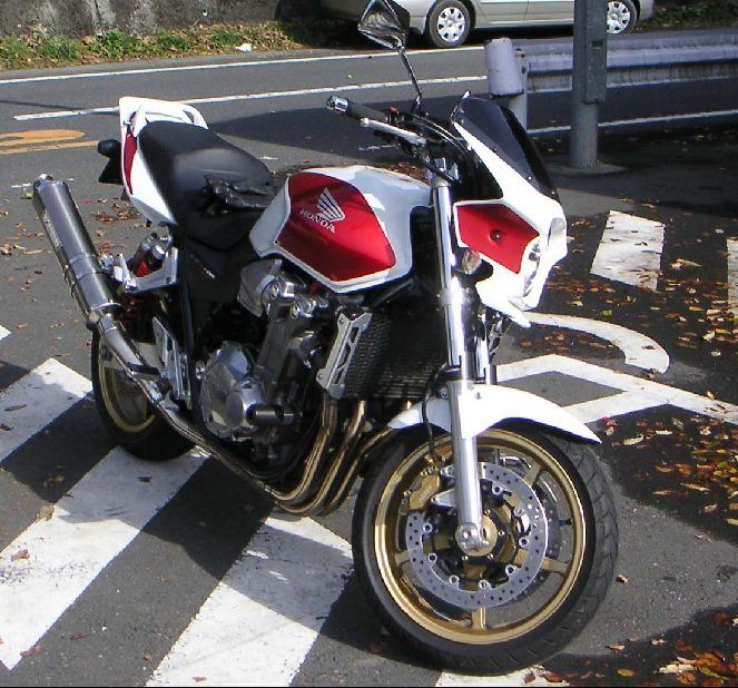 CB1300SF