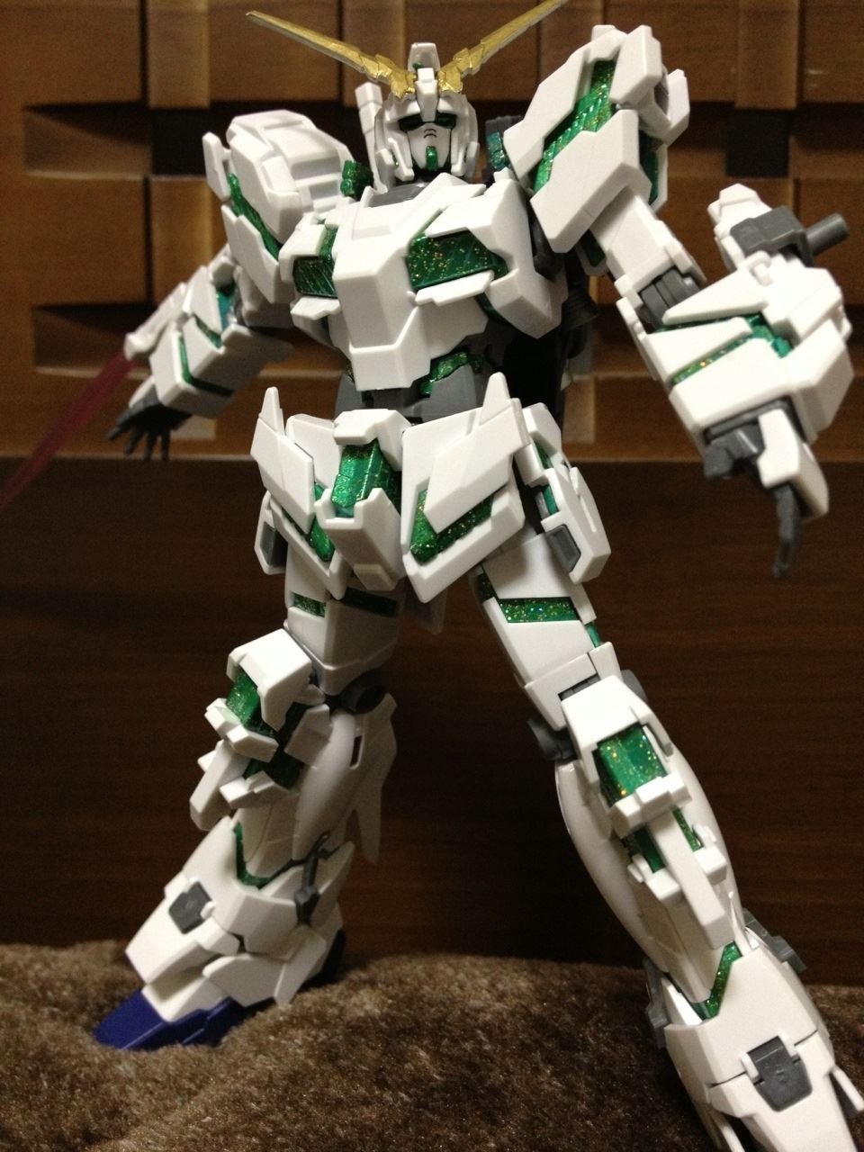 ユニコーンガンダム グリーン発光！｜ジム量産型のブログ｜1/48