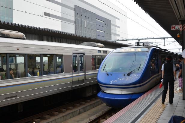 youtubeより。富士重工製鉄道車両。智頭急行HOT7000系気動車。特急「スーパーはくと」