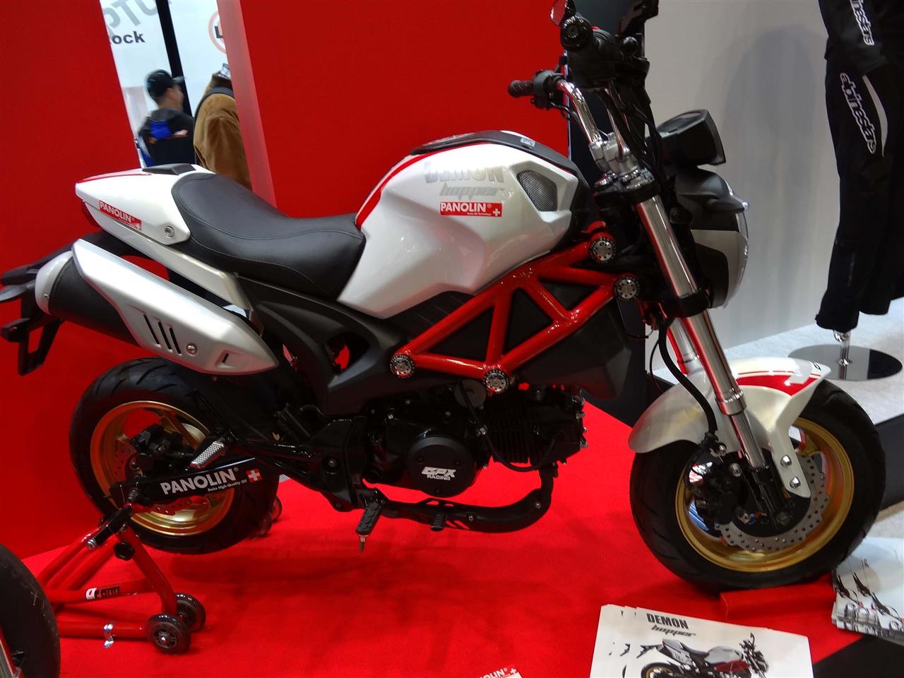 ドカもどきのコンプリート車に新型grom 市販予定 モトヤスのブログ 二輪 Good ツ リング みんカラ