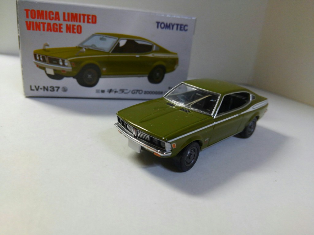 トミカリミテッドヴィンテージギャラン GTO2000GSR 73・74年式