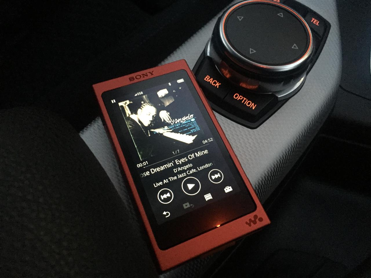 霊 人形 永遠の カーナビ ウォークマン Bluetooth Aska Traffic Service Jp
