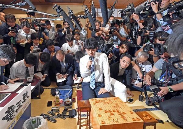 将棋の藤井聡太四段、29連勝の新記録達成 30年ぶりに塗り替え