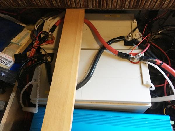 サブバッテリーが復活 のびーたex Zap1のブログ わんことキャンピングカーで車中泊 みんカラ サブバッテリーが復活 のびーたex Zap1のブログ わんことキャンピングカーで車中泊 みんカラ