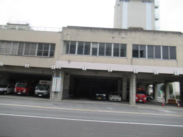 alt