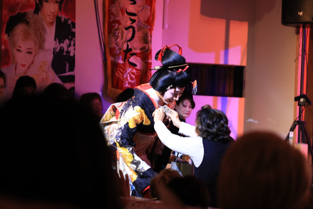 久しぶりの大衆演芸 弁天座 今月は 劇団美山です 奈良の小仏のブログ ゴルフとカメラとクルマの日々 みんカラ 久しぶりの大衆演芸 弁天座 今月は 劇団美山です 奈良の小仏のブログ ゴルフとカメラとクルマの日々 みんカラ