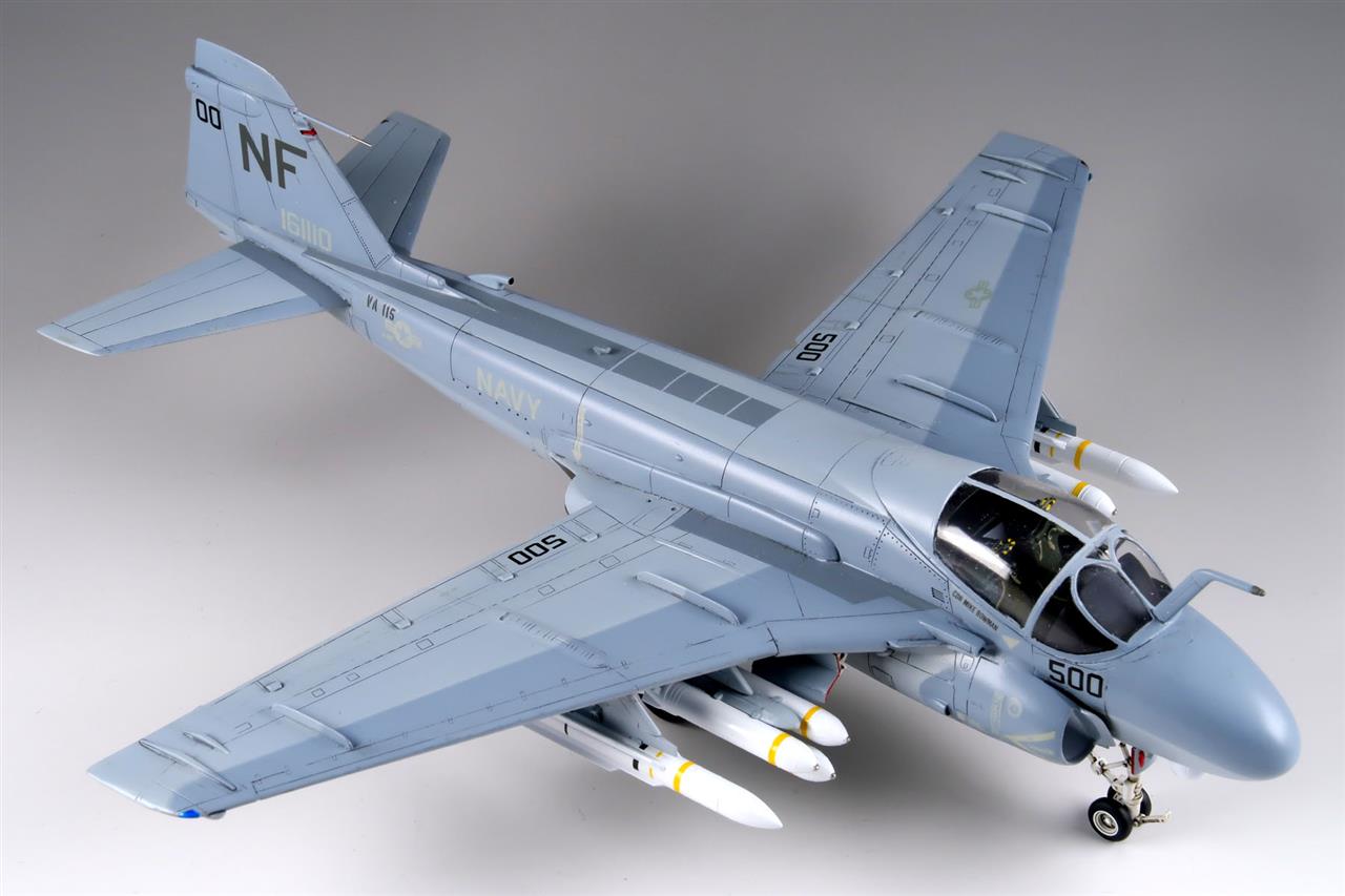 イントルーダーズ完成｜のんパパのブログ｜目指せ、1/72航空