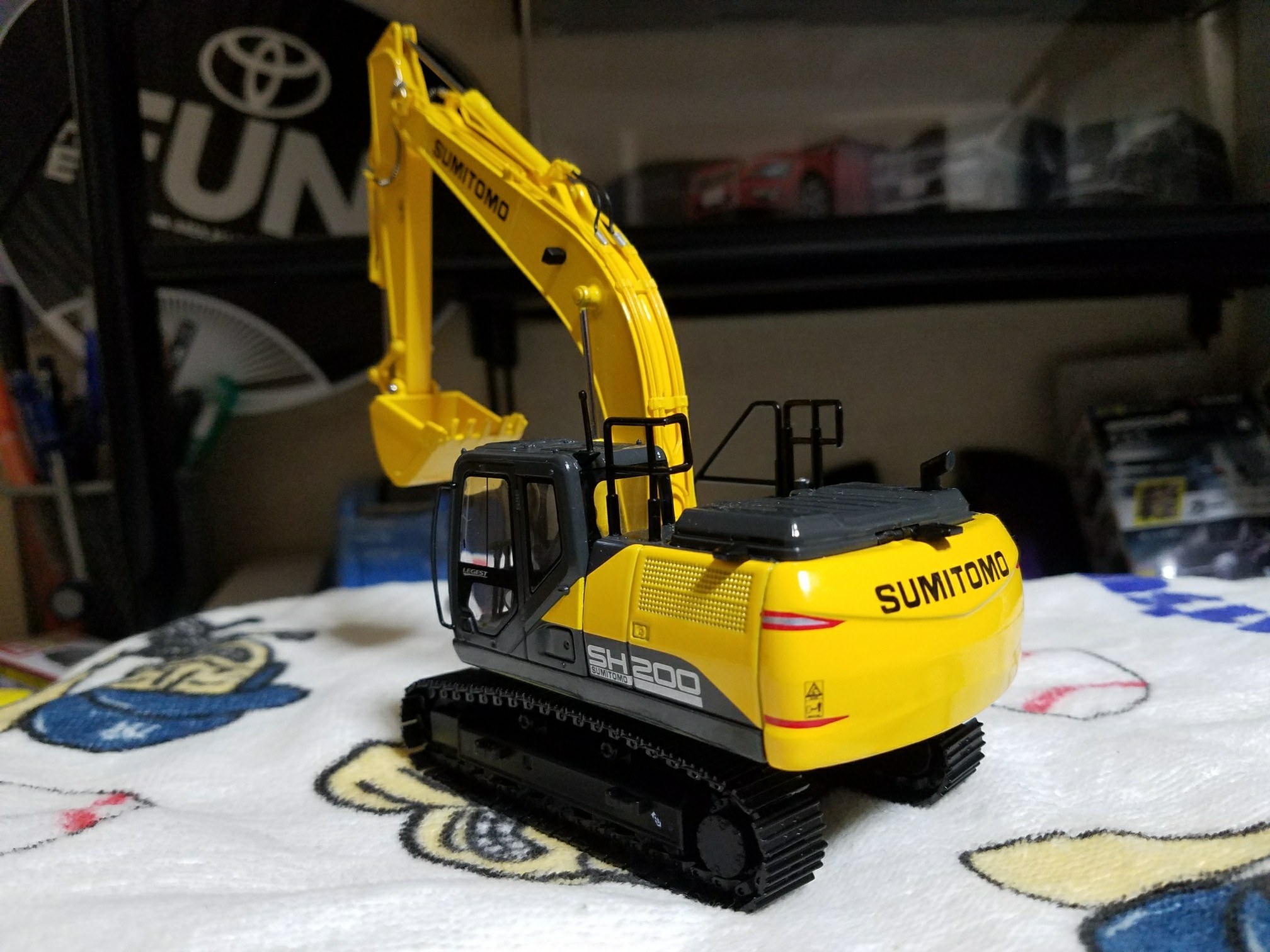ミニカーレビュー ~1/50 住友建機SH200編~|よもぎむしのブログ ミニカーレビュー ~1/50 住友建機SH200編~|よもぎむしのブログ